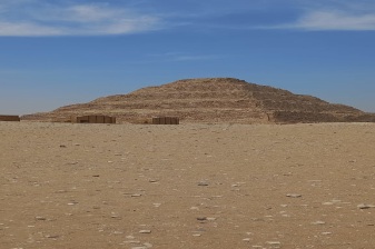 8-Hour Saqqara, Dahshour and Memphis Tour with Pyramid Entry
