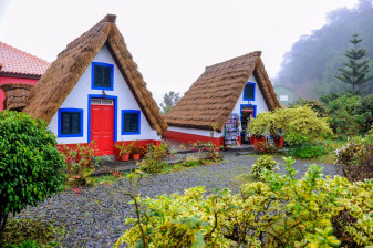 8-Hour Madeira Nature Tour with Santana and Pico do Areeiro
