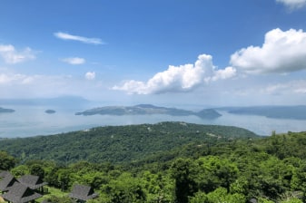 6-Hour Private Tagaytay and Taal Volcano Tour with Jeepney Ride