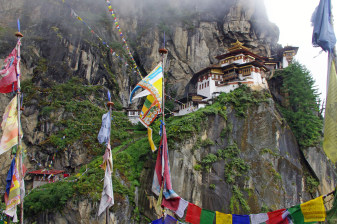 8-Day Druk Path Trek from Paro with Taktsang and Chele La Pass
