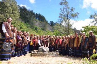 5-Day Flores Highlights Tour with Kelimutu and Traditional Villages