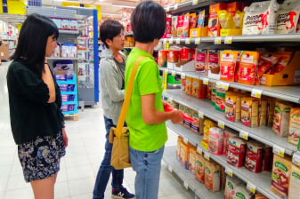 2-Hour Shopping Tour in Kuusamo with Recycling Tips
