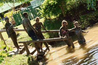 4-Hour Nadi Temple and Mud Pools Tour with Orchid Gardens