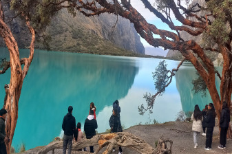 Full-Day Llanganuco Lakes Tour from Huaraz through Huascarán Park