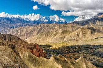 15-Day Upper Mustang Trek from Kathmandu to Lo Manthang