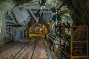 8-Hour Diamond Mine Tour in Pretoria with 763 m Underground Visit