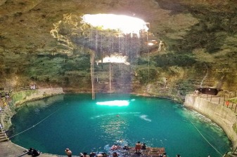 11-Hour Chichén Itzá and Ek Balam Tour with Cenote Hubikú Swim