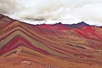 1-Day Cerro Colorado Trek from Cusco with Ausangate Valley Views