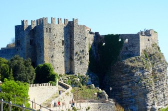 2-Hour Erice Walking Tour with Gothic Cathedral and Castle of Venus