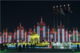 8-Hour Harbin Ice Festival Tour with Songhua River Swimming Show