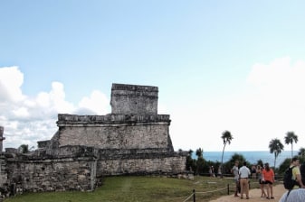 5-Hour Mayan Cities Tour in Tulum with Chichen Itza and Ek Balam