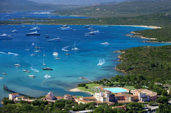 5-Hour Costa Smeralda Tour with Nuraghe La Prisciona and San Pantaleo