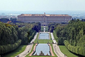 2-Hour Royal Palace of Caserta Tour with Skip-the-Line Guide
