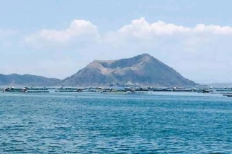 1-Day Taal Volcano and Tagaytay Tour with Lake Cruise