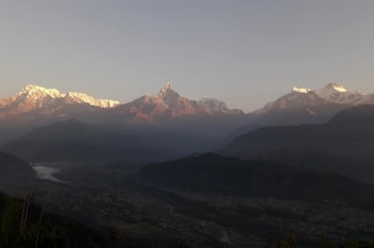8-Day Nepal Golden Triangle Tour with Chitwan Safari and Nagarkot