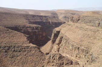 4-Day Sahara Desert Adventure from Fes to Marrakesh with Erg Chebbi
