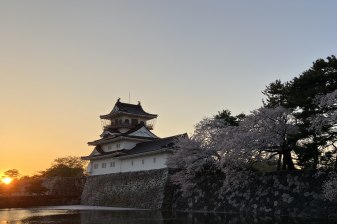 6-Hour Toyama City Tour with Iwase District and Toyama Bay Sushi