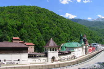 7-Hour Sochi Architecture Tour with Olympic Park and Krasnaya Polyana