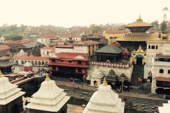 10-Day Pilgrimage and Safari Tour in Nepal with Chitwan and Lumbini