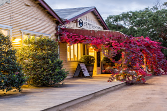 Full-Day Mornington Peninsula Wine Tour with Lunch and Tastings