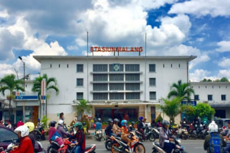 2-Hour Malang Colonial Heritage Walking Tour in East Java