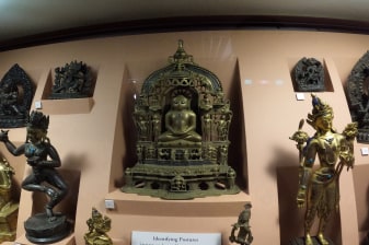 9-Day Nepal Heritage and Nature Tour with Pokhara and Chitwan