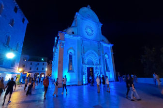 1-Hour Evening Walking Tour of Šibenik with Medieval Legends