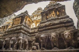 9-Day Golden Triangle and Ajanta Ellora Caves Tour in India