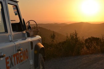 4-Hour Algarve Sunset Jeep Safari with Medronho and Sparkling Wine