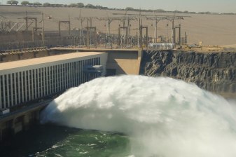 4-Hour Aswan Temple and High Dam Tour with Philae by Motorboat