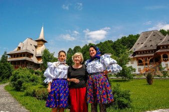 7-Day Romania Highlights Tour from Bucharest with UNESCO Sites and Castles