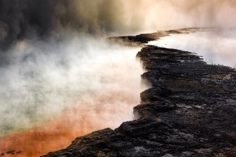 6-Hour Wai-O-Tapu Geothermal Tour from Rotorua with Hot Stream Dip