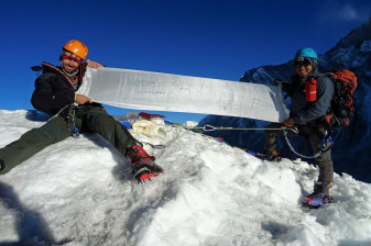 18-Day Island Peak Climbing Tour from Kathmandu via Everest Base Camp