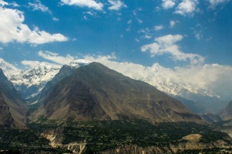 6-Day Hunza Valley and Gilgit Adventure Tour from Islamabad