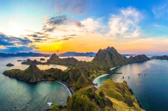1-Day Komodo Luxury Speedboat Tour with Padar and Pink Beach
