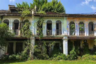 Full-Day Papan Heritage Walk in Perak with Abandoned Buildings