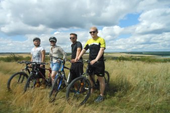 5-Hour Cycling Tour from Timișoara through Ianova and vineyards