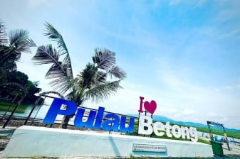 4-Hour Mangrove Kayaking Tour in Pulau Betong with Crab Trapping