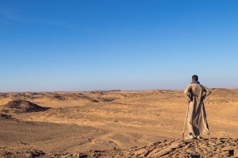 2-Day Bahariya Oasis Desert Safari from Cairo with White Desert Camping