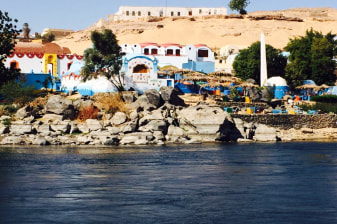 Full-Day Nubian Village Motorboat Tour from Aswan with Family Visit