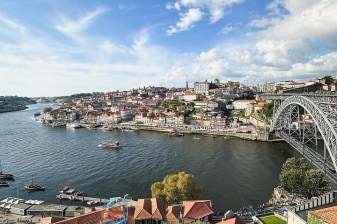 3-Hour Private Porto Walking Tour with Customizable Landmarks