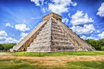 12-Hour Chichén Itzá and Ek Balam Tour with Cenote Ik Kil