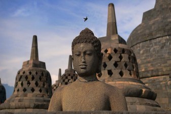 12-Hour Borobudur Sunrise and Kotagede Tour from Yogyakarta