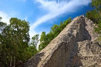 11-Hour Cobá and Punta Laguna Tour with Maya Wildlife and Ruins
