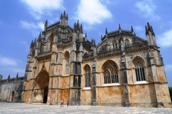 1-Day UNESCO Monasteries Tour of Tomar, Batalha and Alcobaça