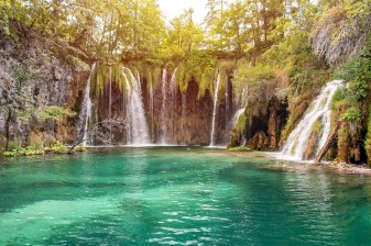 9-Day Croatia Highlights Tour from Zagreb to Dubrovnik via Plitvice