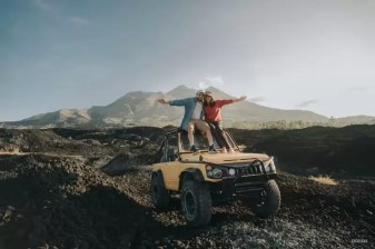 8-Hour Mount Batur Sunrise Trekking Tour with Coffee Plantation