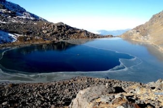 17-Day Langtang and Gosainkunda Trek with Kyanjin Ri and Helambu