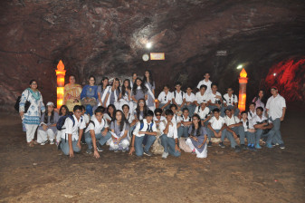 1-Day Khewra Salt Mine and Katas Raj Temple Tour from Lahore