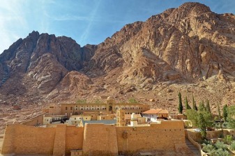 14-Hour Moses Mountain and St. Catherine Monastery Tour from Taba